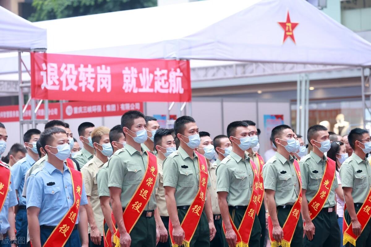 当过兵的男人性格特点(男人当过兵性格怎么样)