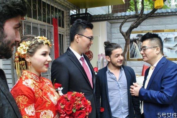 洋媳妇应该怎么和婆婆相处 洋媳妇和婆婆相处的方法