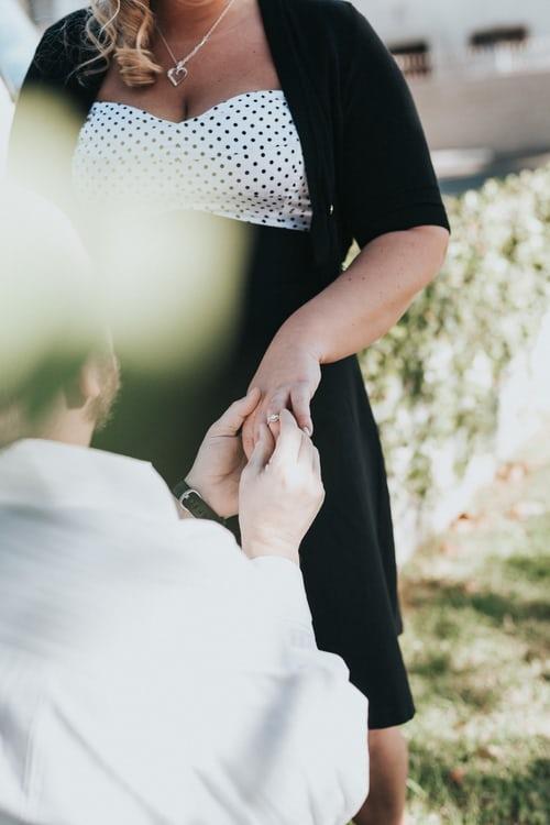  吵架后女人的正确做法