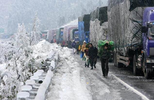 2008年春节南方的那场雪灾，还有多少人记得，那年你在哪儿