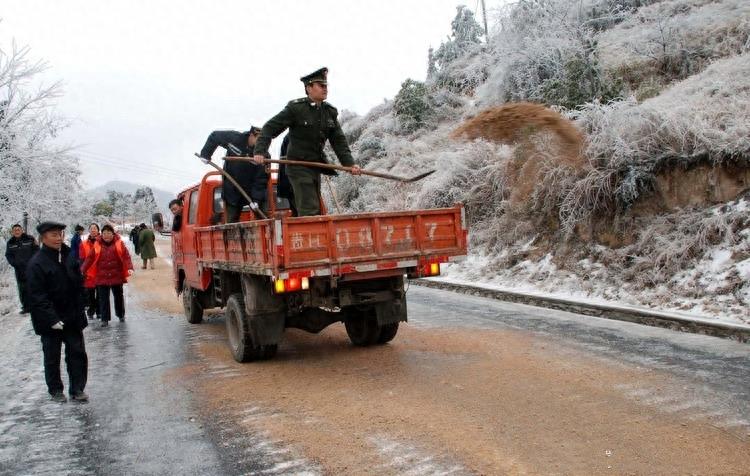 2008年春节南方的那场雪灾，还有多少人记得，那年你在哪儿