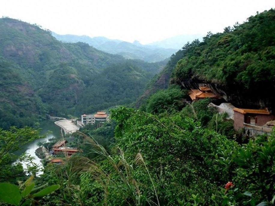 玉林都峤山