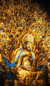 我们去寺庙烧香拜佛这些事项要注意